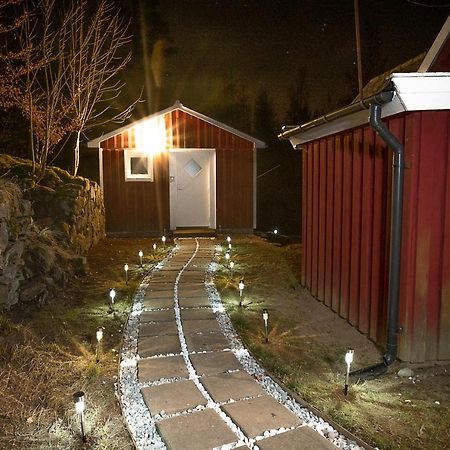 Skogsstuga I Bassholma Villa Munka-Ljungby Ngoại thất bức ảnh