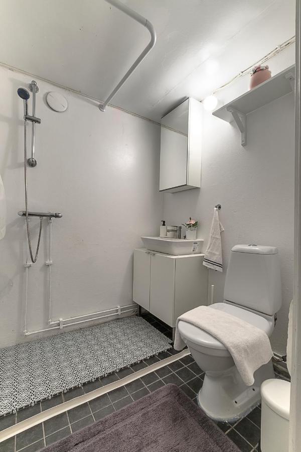 Skogsstuga I Bassholma Villa Munka-Ljungby Ngoại thất bức ảnh
