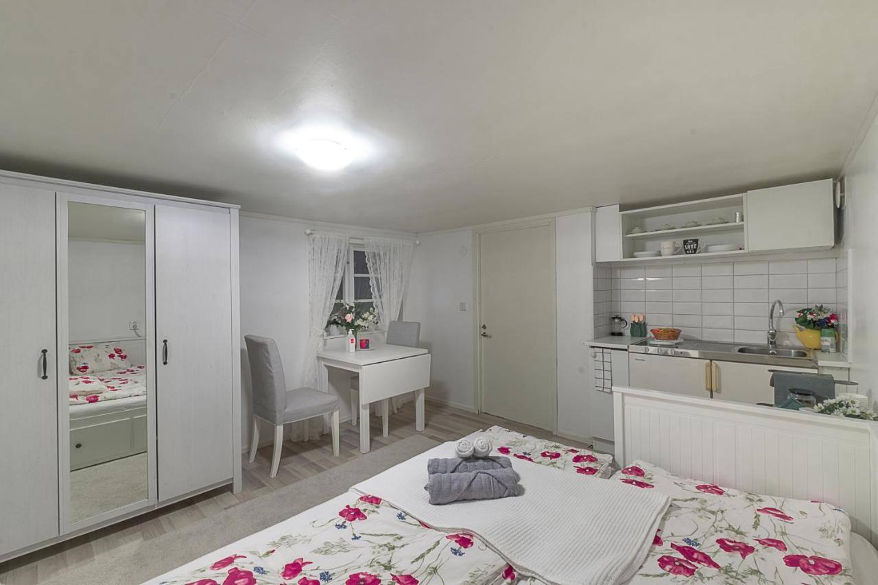 Skogsstuga I Bassholma Villa Munka-Ljungby Ngoại thất bức ảnh